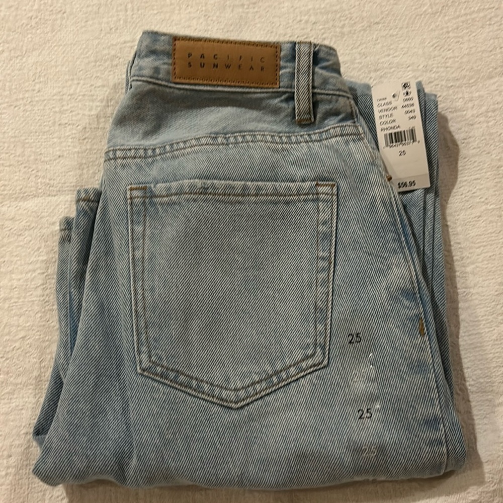 Pacsun 90’s boyfriend High Rise Relaxed Leg size 25 NWT